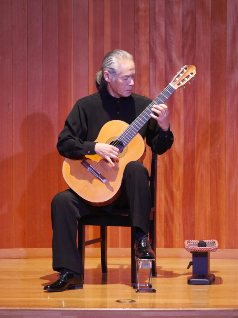 特に、会場全員の魂に響いた圧巻のシャコンヌは、目を閉じたまま16分間の演奏! 変幻自在の美しい音色で、まるで十二単のようなコンサートでした‼ ...